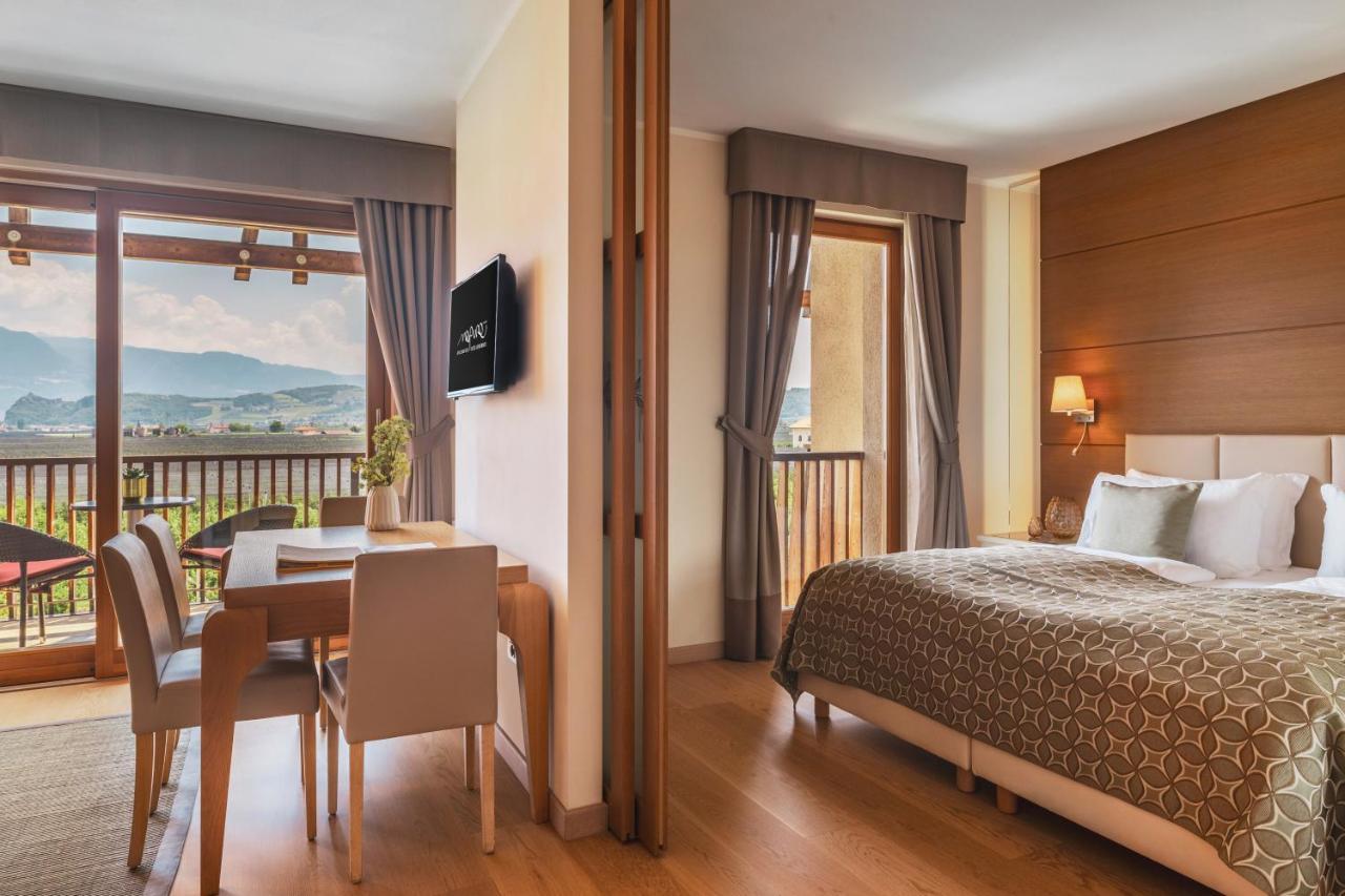 Art & Design Hotel Napura Terlano Oda fotoğraf